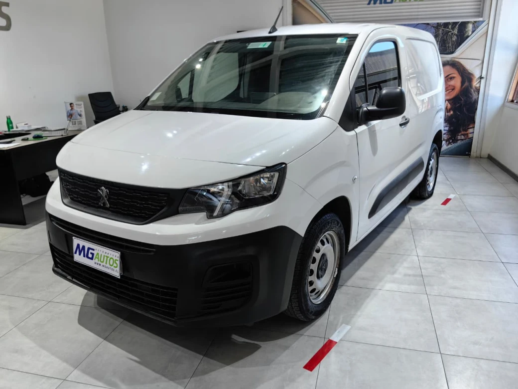 imagen 0 de vehiculo con id 2100